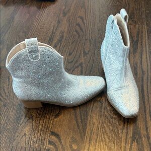 Rhinestone boots in size 2- worn once